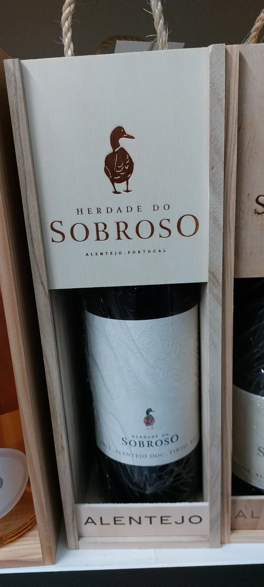 Herdade do Sobroso DOC Tinto Magnum 1,5L - Image 3